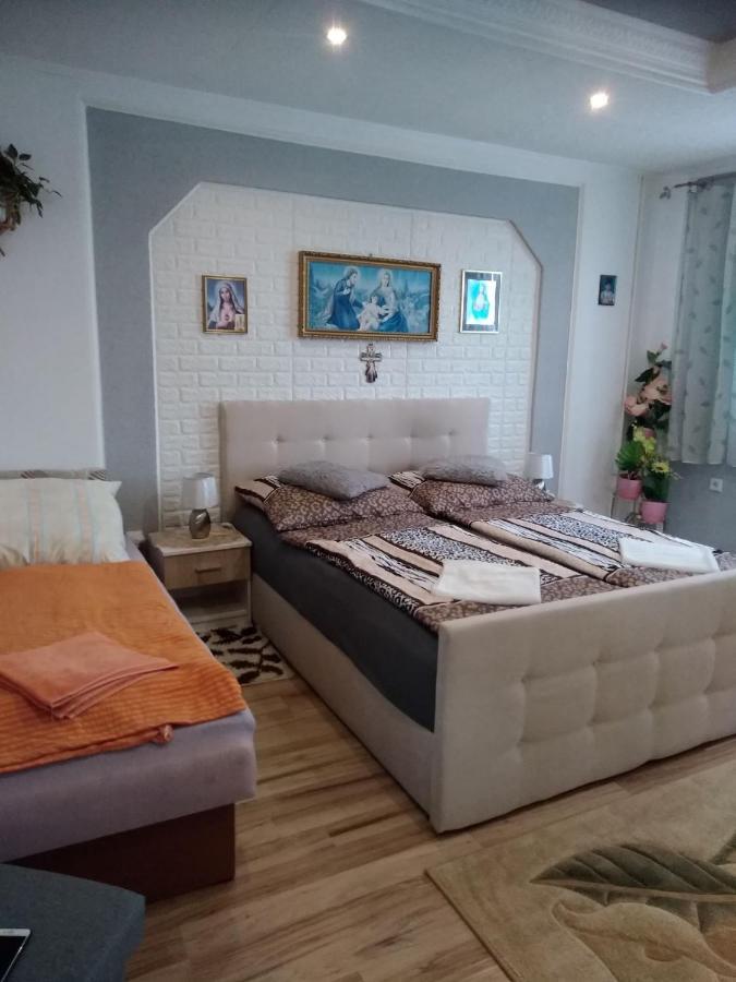 Ubytovanie U Vlasty Strba Bagian luar foto