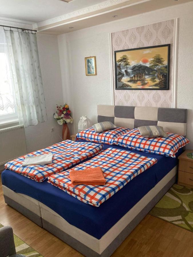 Ubytovanie U Vlasty Strba Bagian luar foto