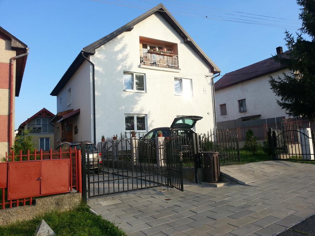 Ubytovanie U Vlasty Strba Bagian luar foto